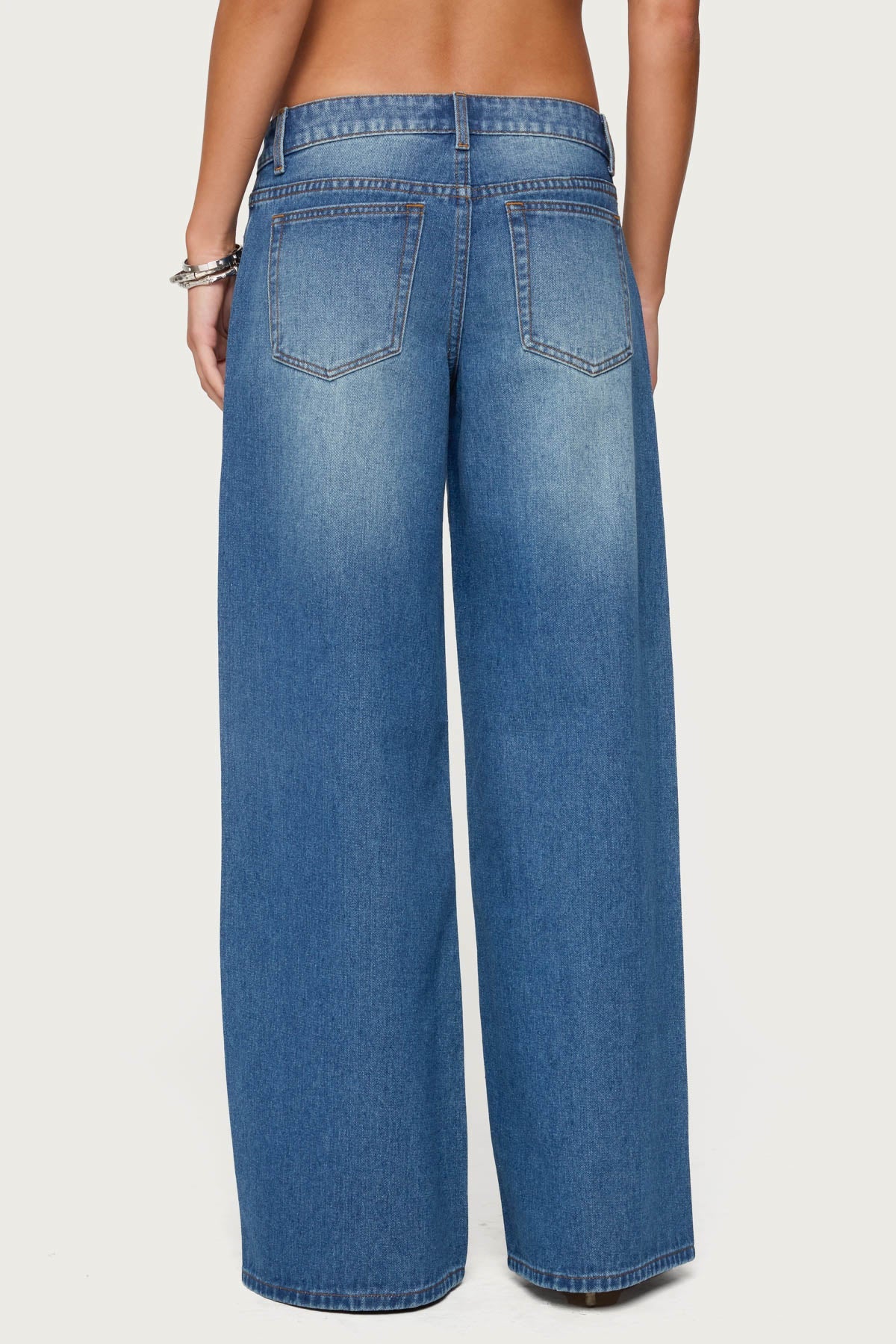 Linden Low Rise Baggy Jeans