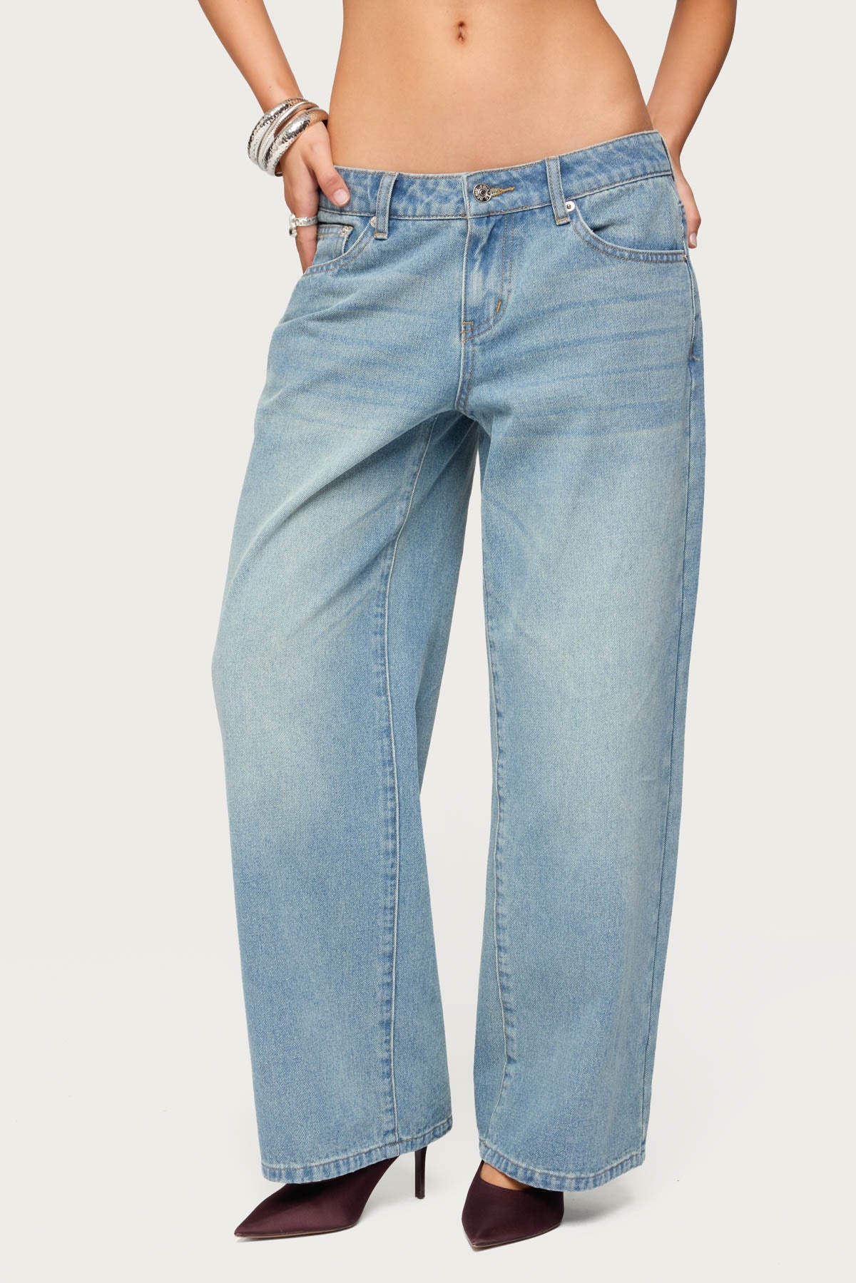 Petite Raelynn Washed Low Rise Jeans
